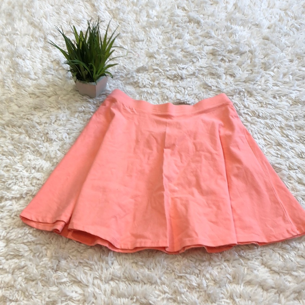 🔥5/25 sale🔥F21 circle skater skirt